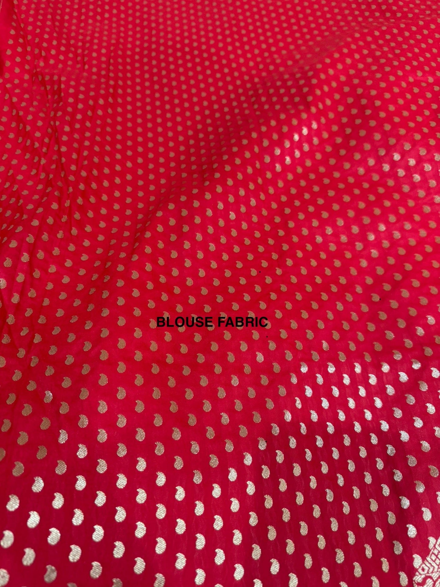 Article 1016 - Banarsi Red
