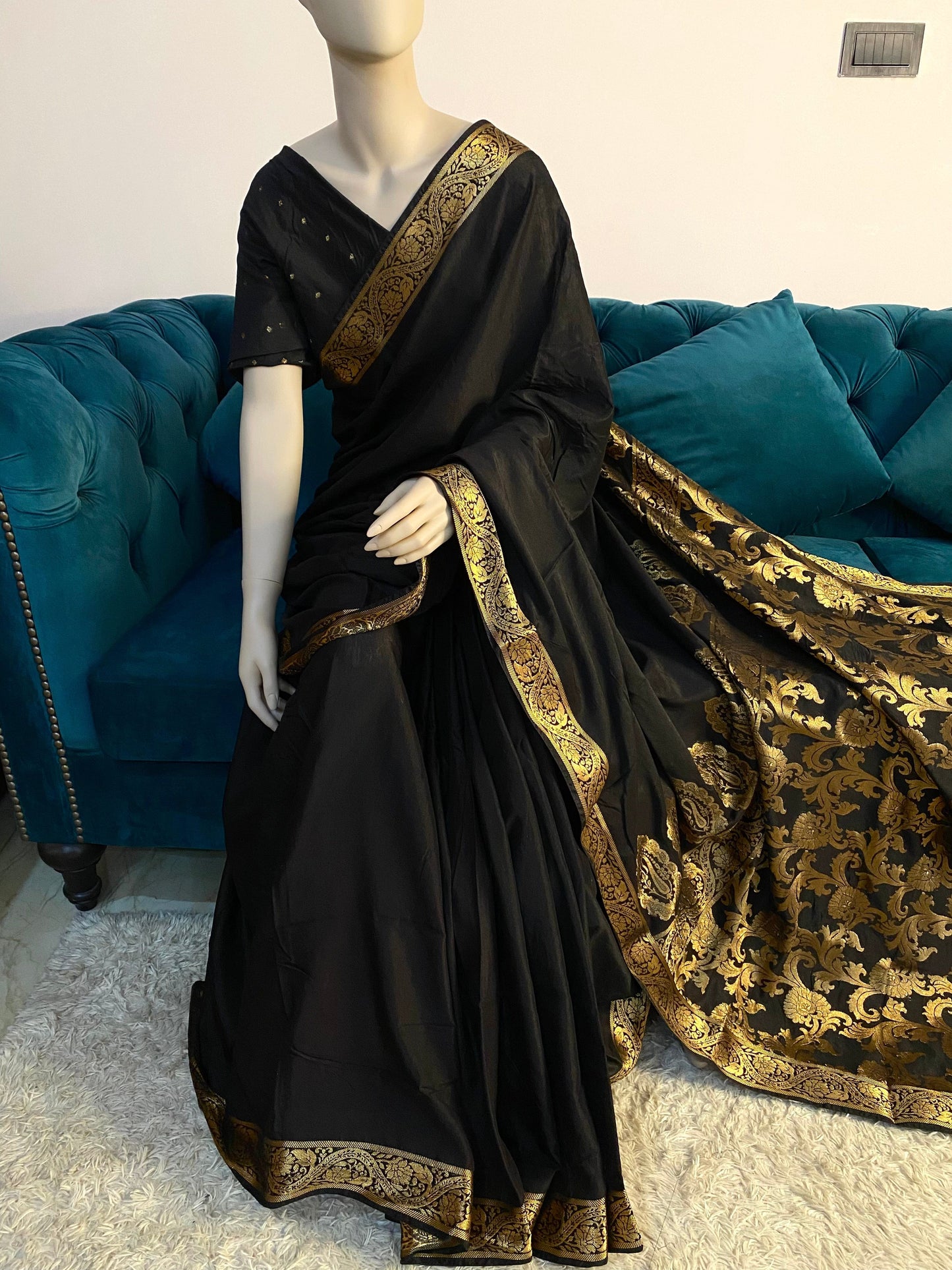 Zaira-Black