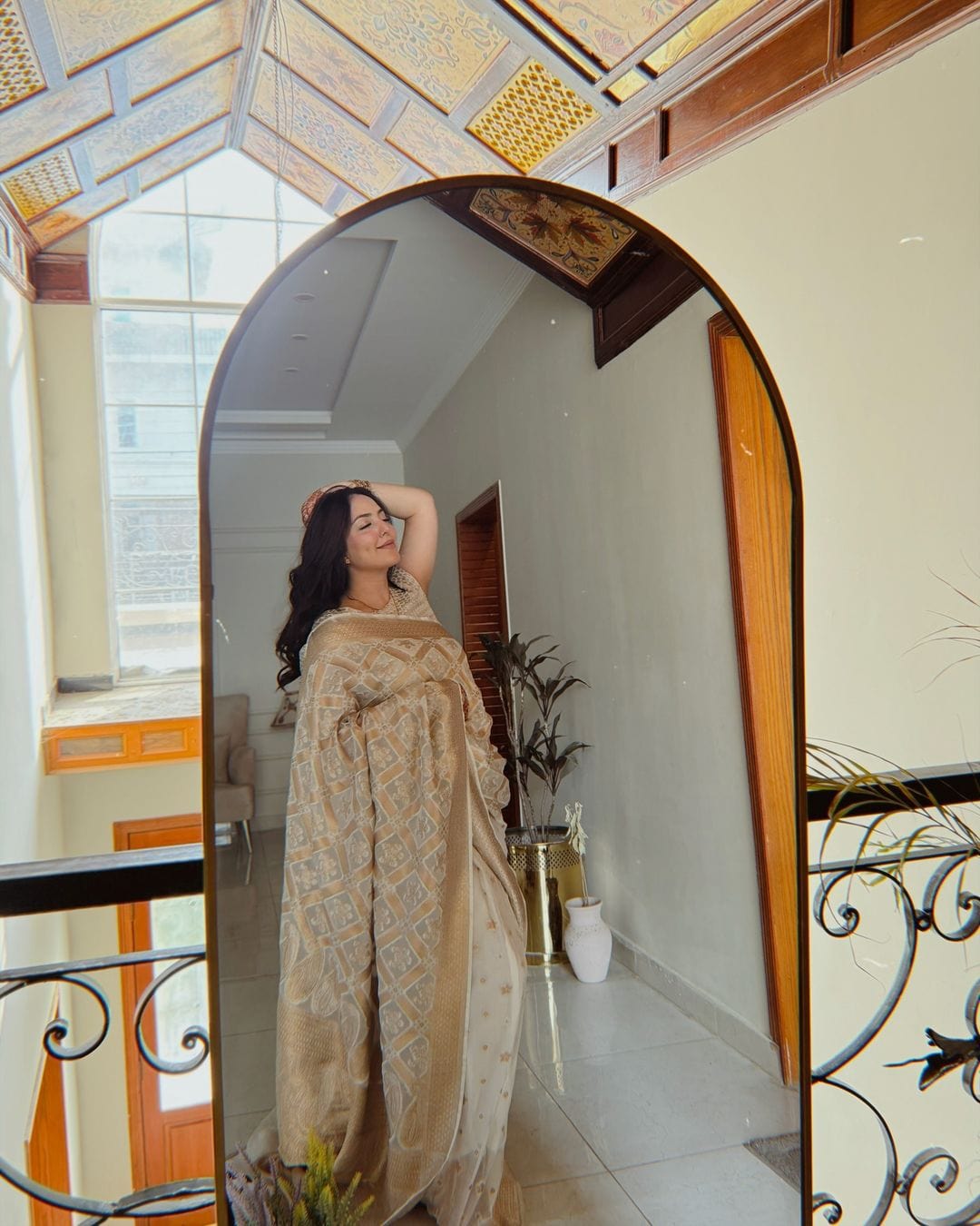 Chandhni - White