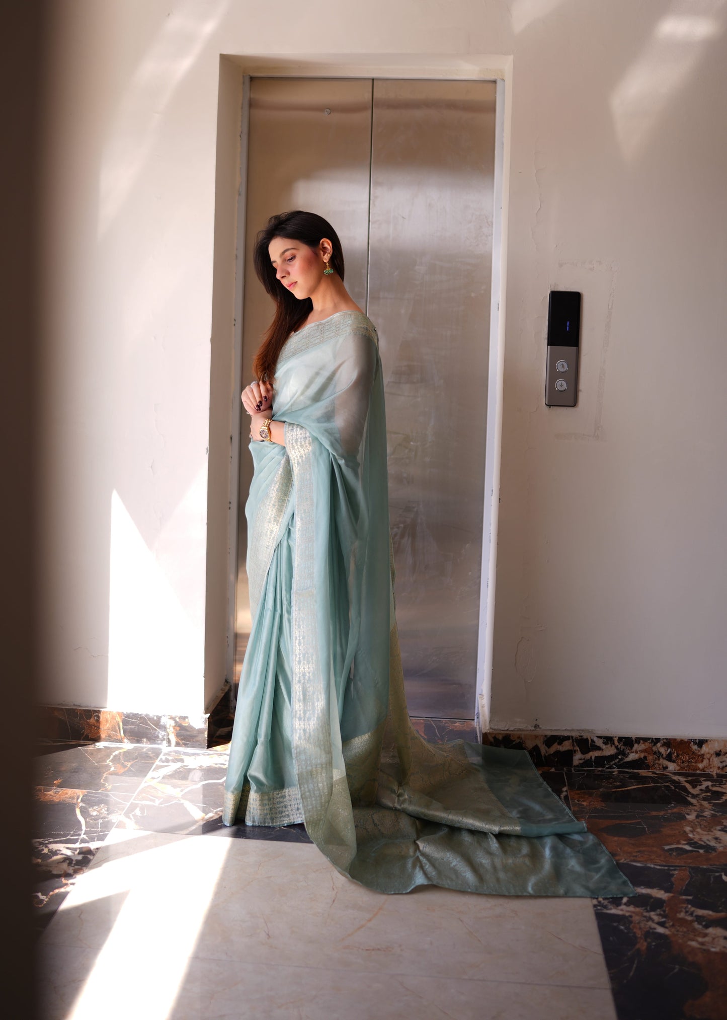 Sahiba Gul - Aqua