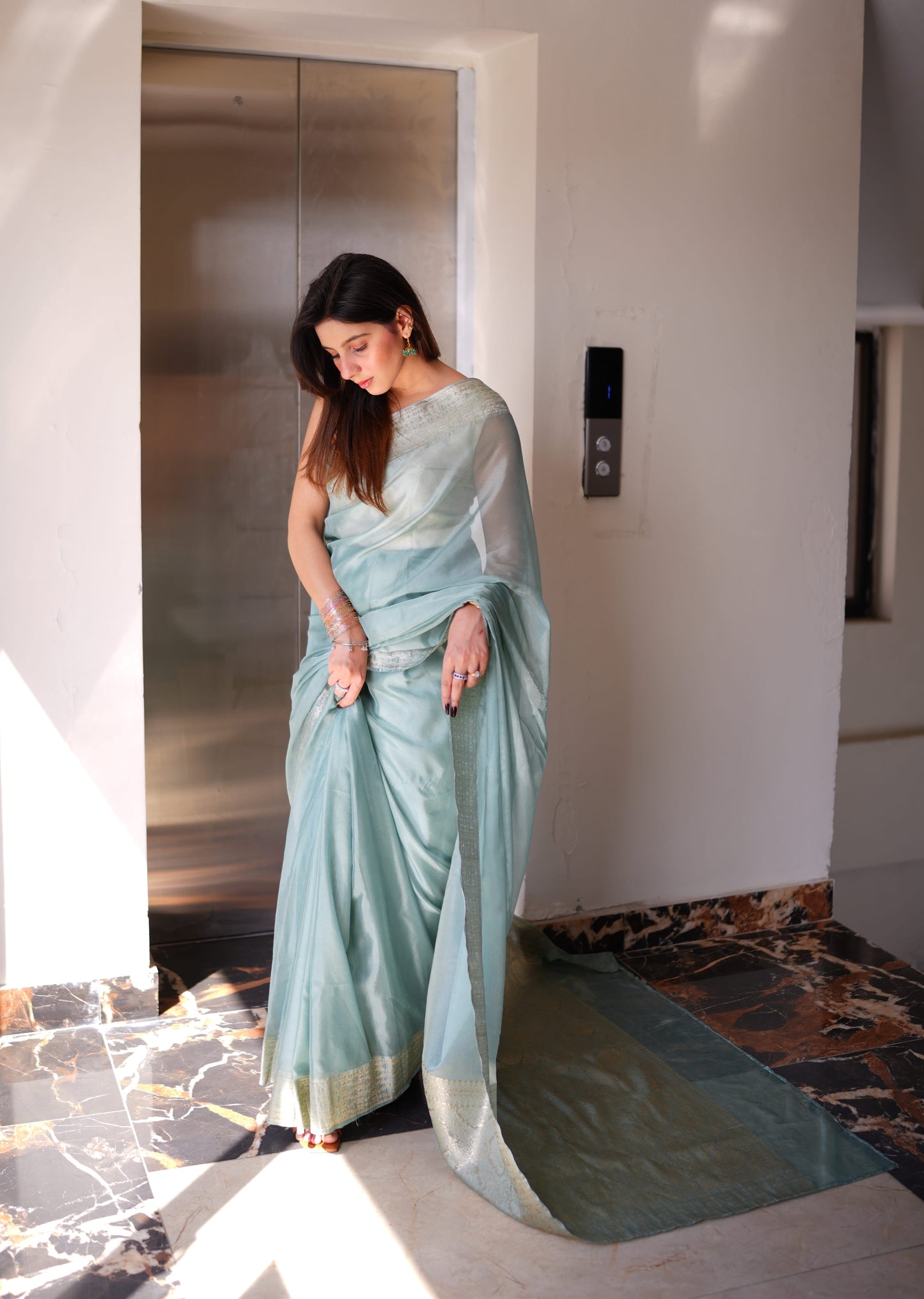 Sahiba Gul - Aqua