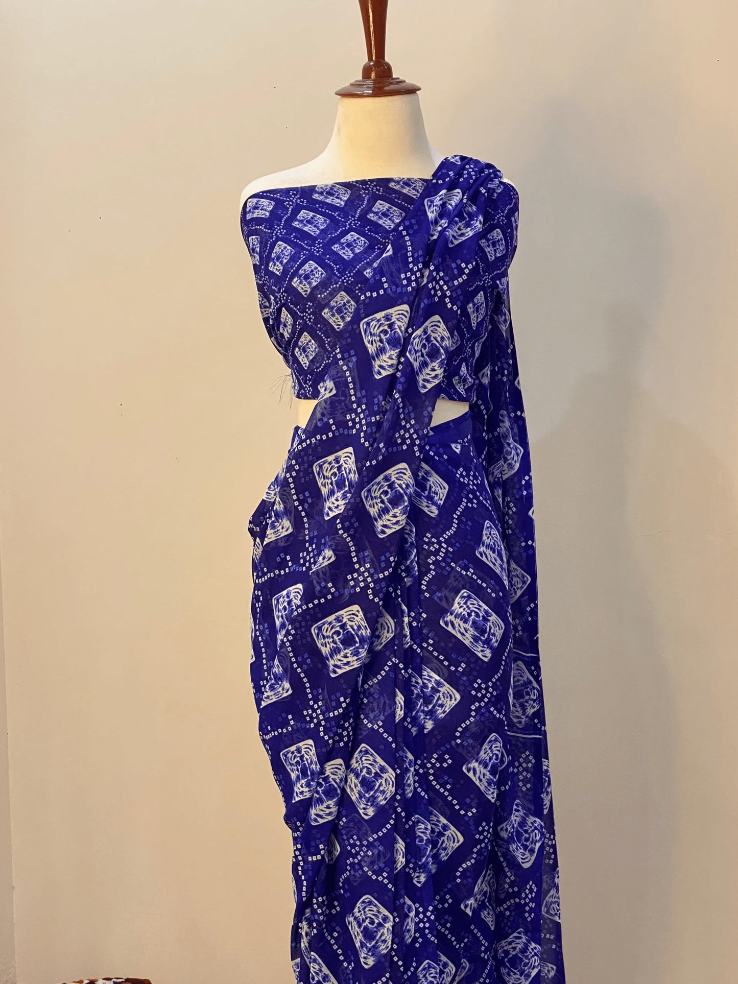 Georgette Chunri Saree - Navy (Stitched)