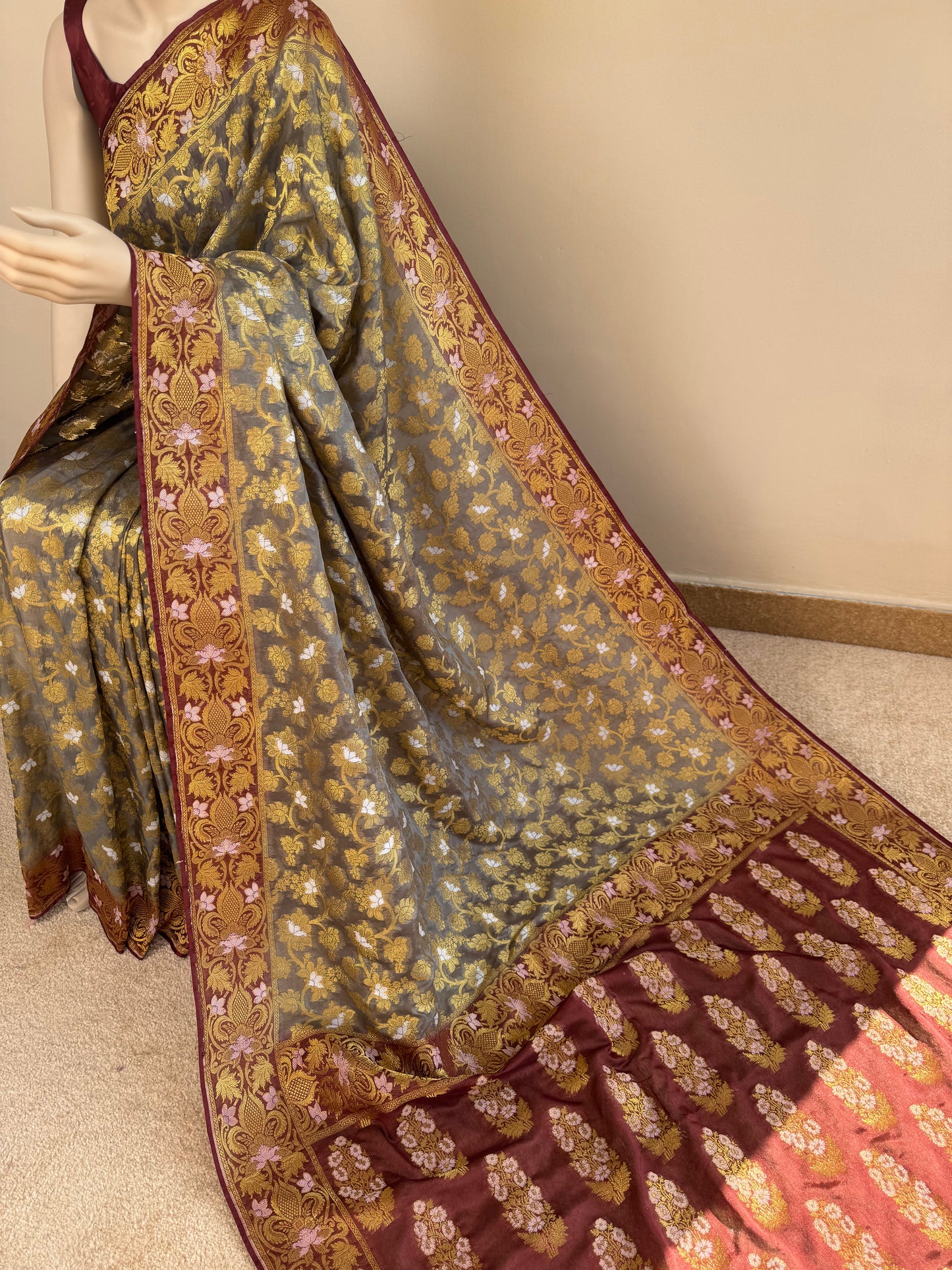 Nazish - Semi pure chiffon saree