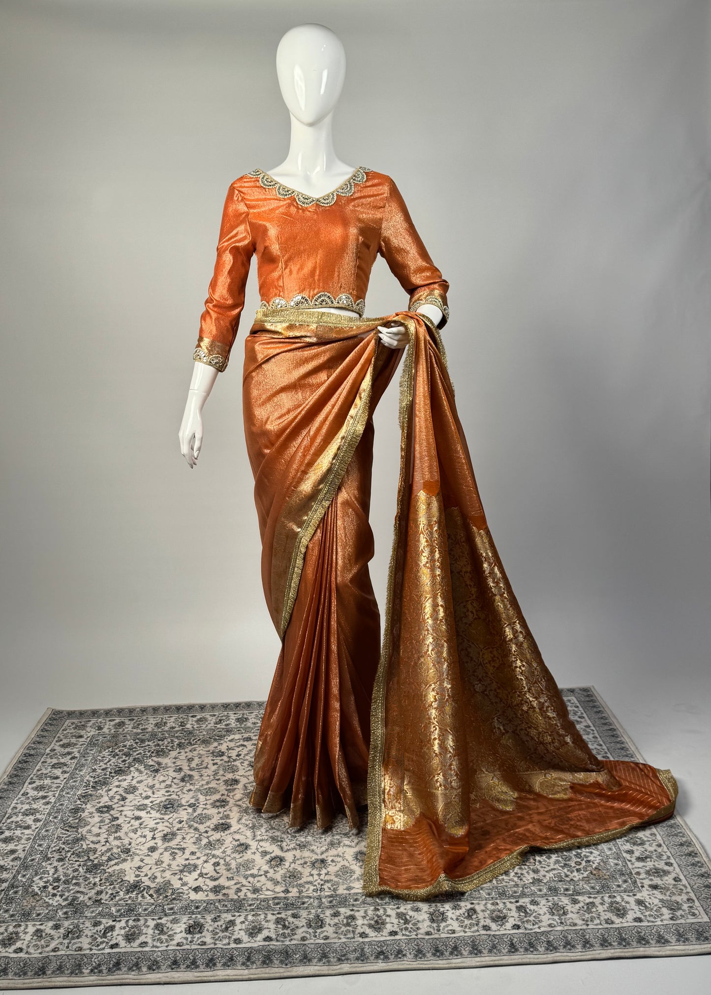 Mari Gold - *RTW