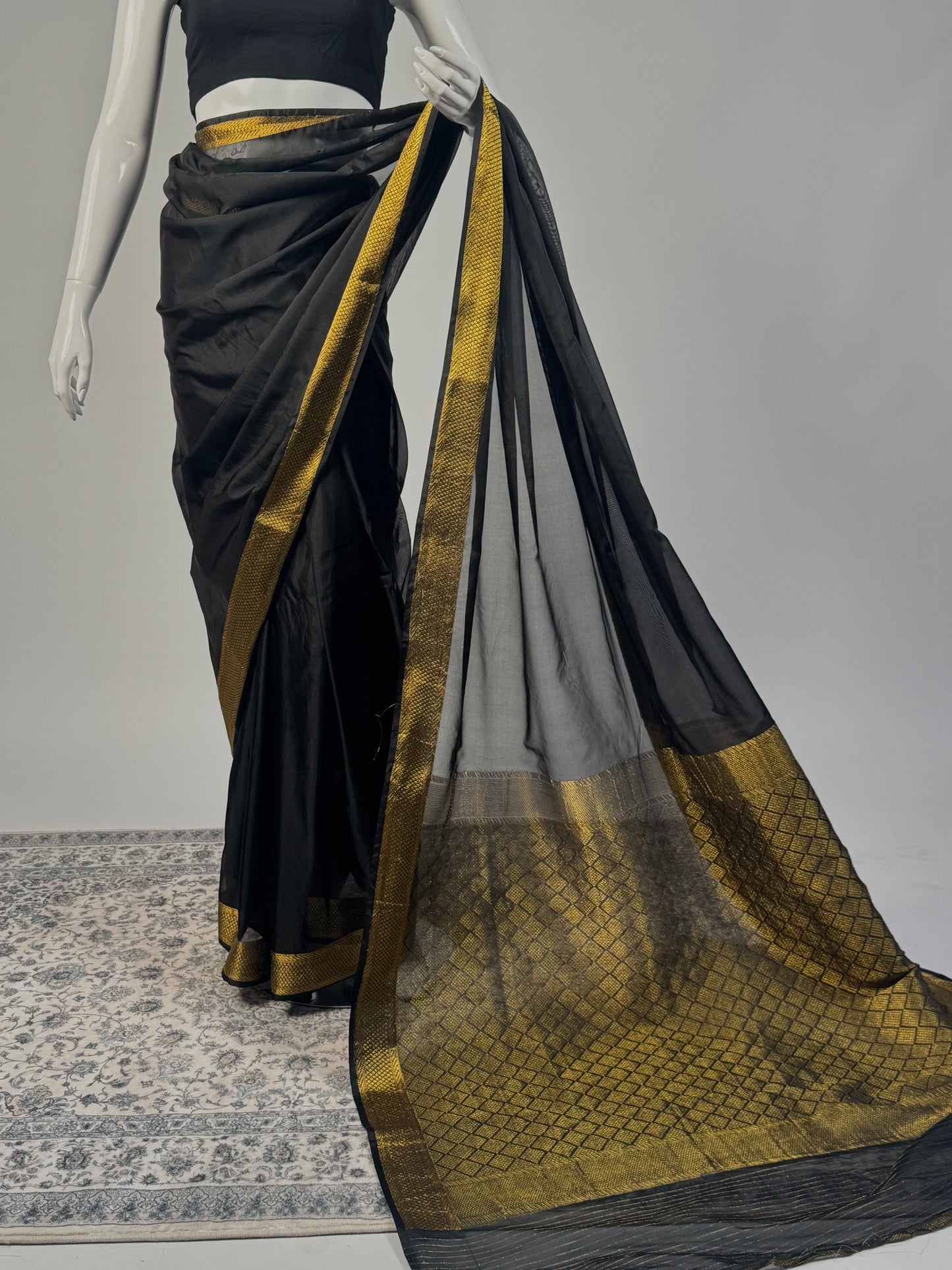 Mehal - Black