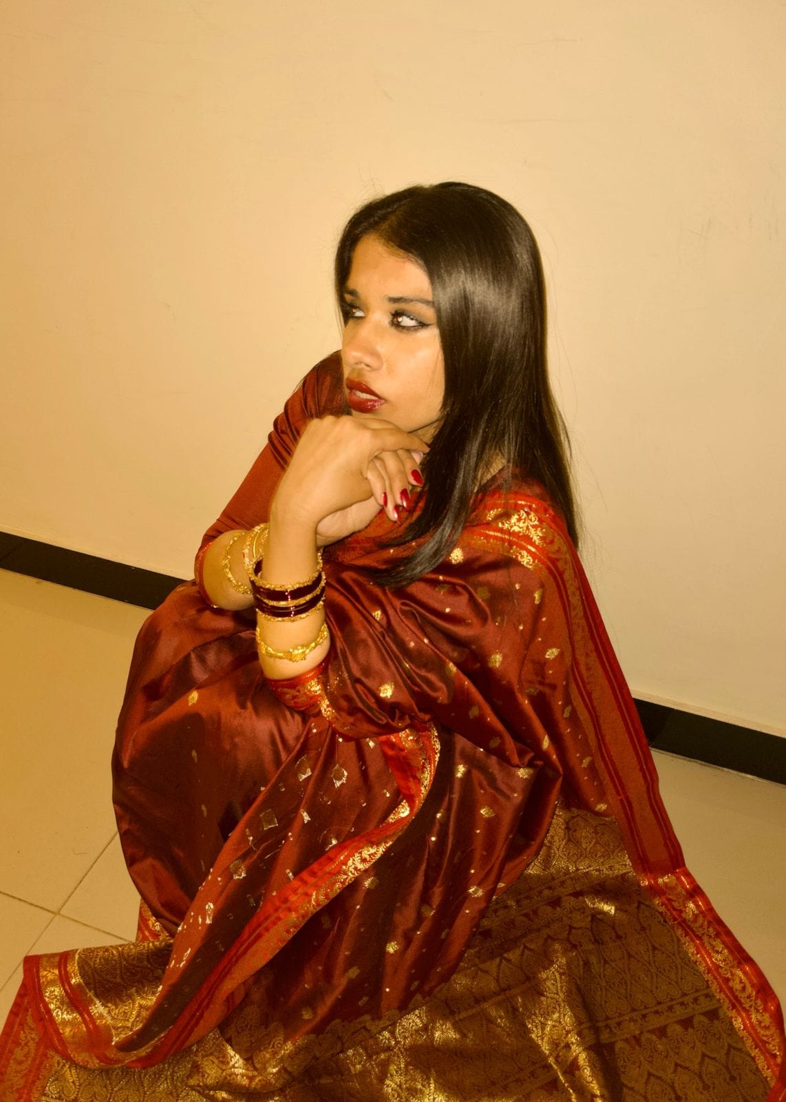 Laila - Deep Maroon