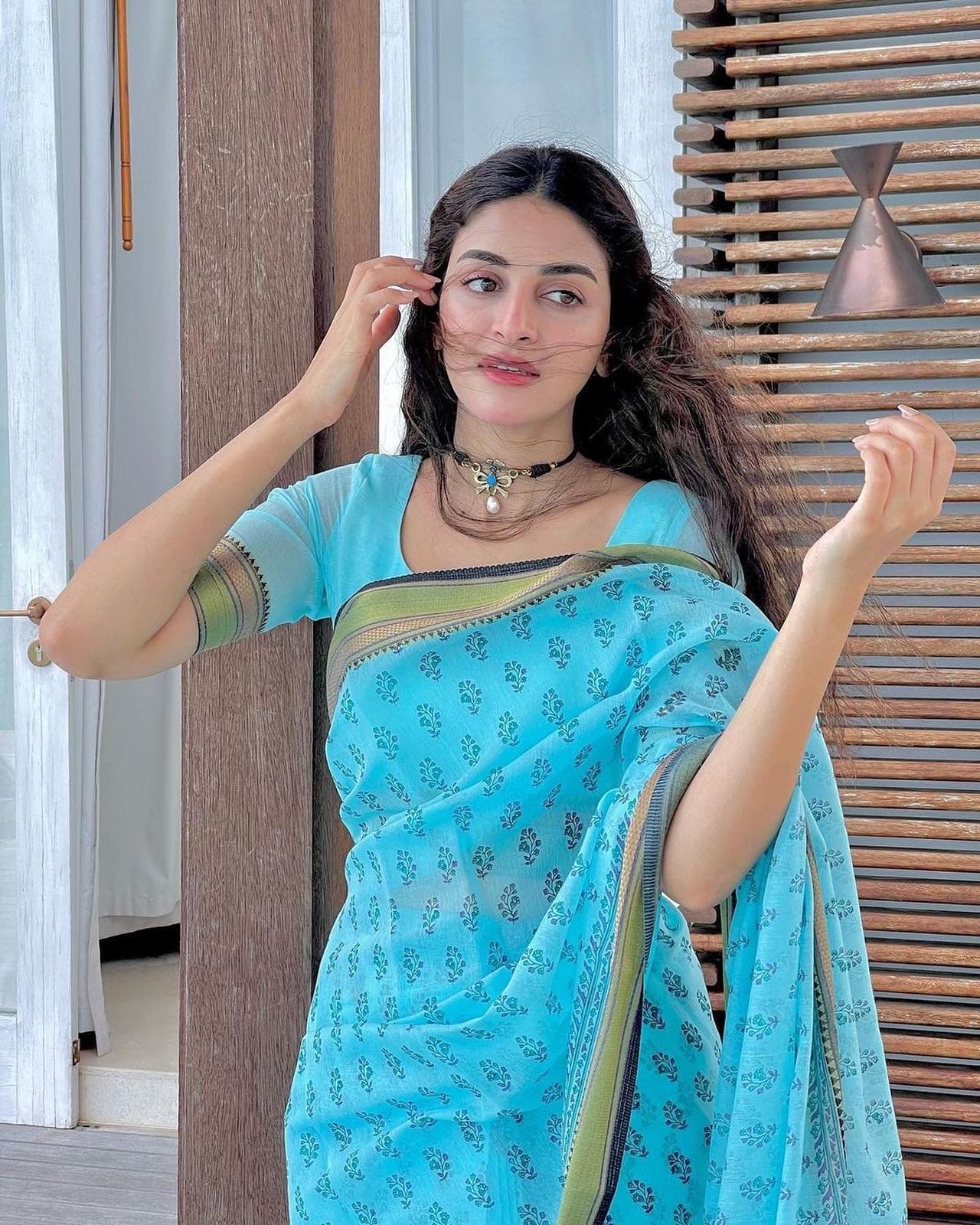 Anmol-i